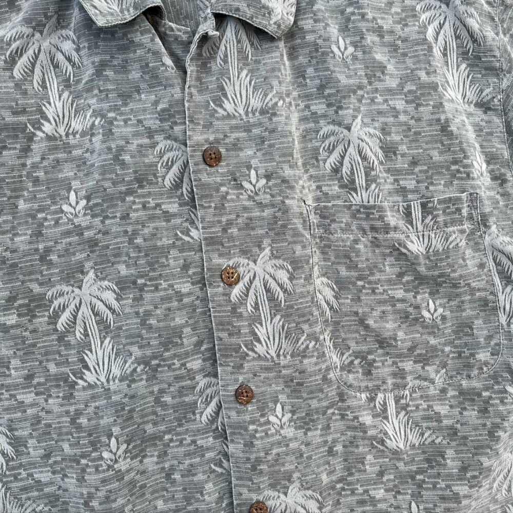 ** Tommy Bahama 100% silk leaf palm tree embossed gray Button Up shirt Large - Picture 8 of 9